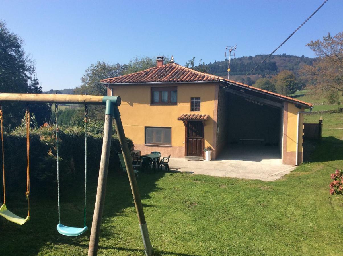 Casa Nueva Pension Salas  Buitenkant foto