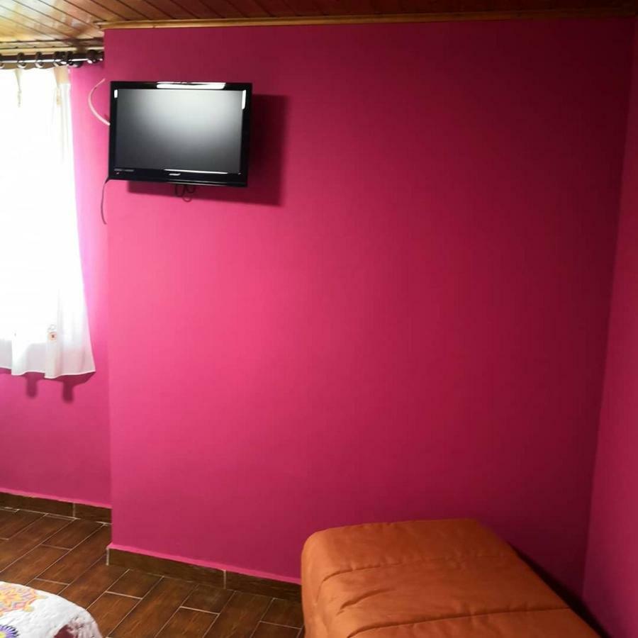 Casa Nueva Pension Salas  Buitenkant foto
